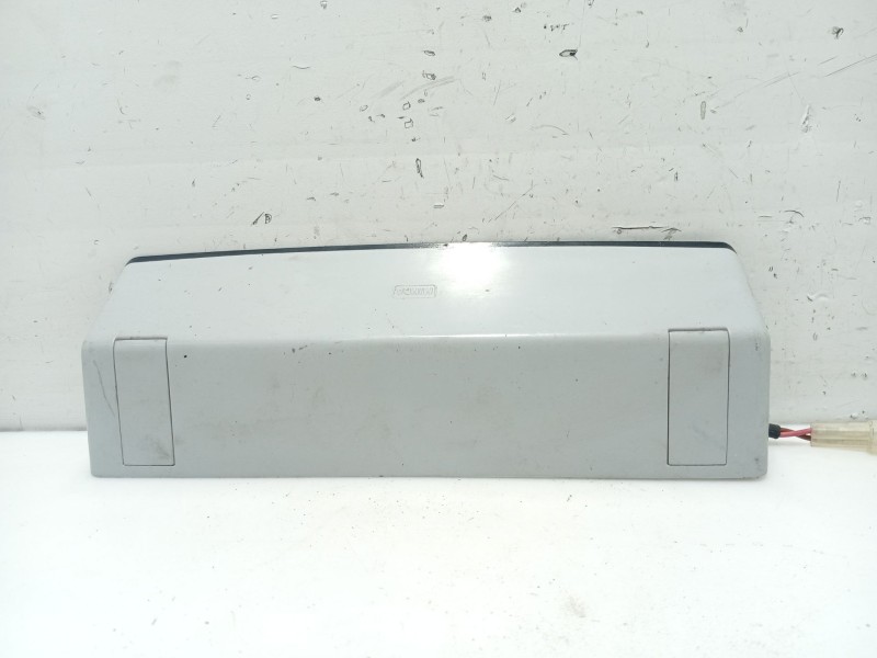 Recambio de luz central de freno para tata indica referencia OEM IAM 4707LCF  