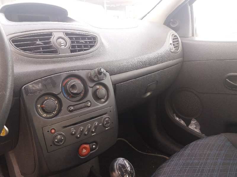 renault clio iii business   |   10.07 - 12.09 | 2007 - 2009 | 68 cv / 50 kw del año 2007