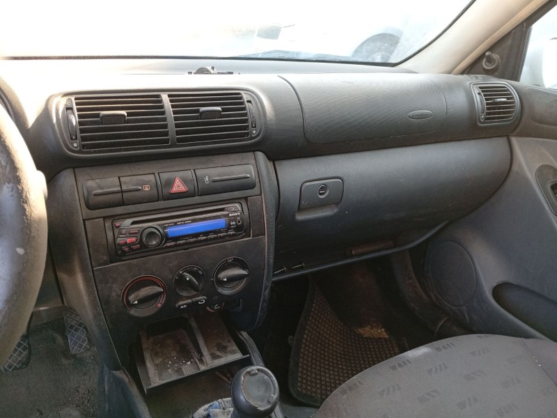 seat leon (1m1) del año 2001