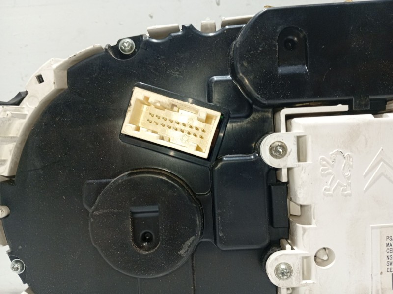 Recambio de cuadro instrumentos para peugeot 508 i (8d_) 1.6 hdi referencia OEM IAM 8247X1 9800420280 50300307211