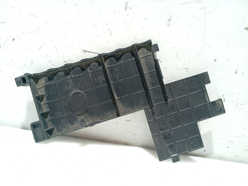 Recambio de moldura para peugeot 508 i (8d_) 1.6 hdi referencia OEM IAM 9666817380  E1062853