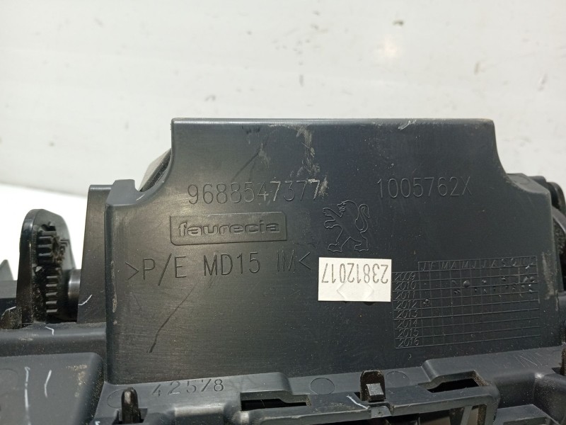 Recambio de moldura para peugeot 508 i (8d_) 1.6 hdi referencia OEM IAM 7591XY 9688547377 1005762X