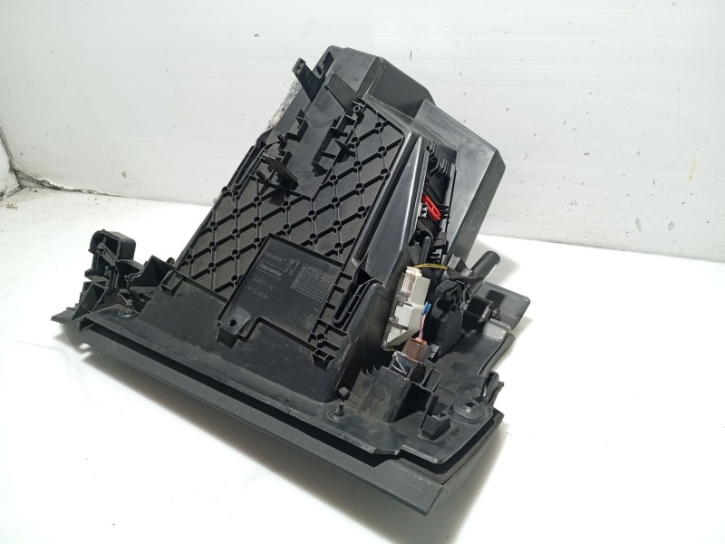 Recambio de guantera para peugeot 508 i (8d_) 1.6 hdi referencia OEM IAM 825281 9686450877 