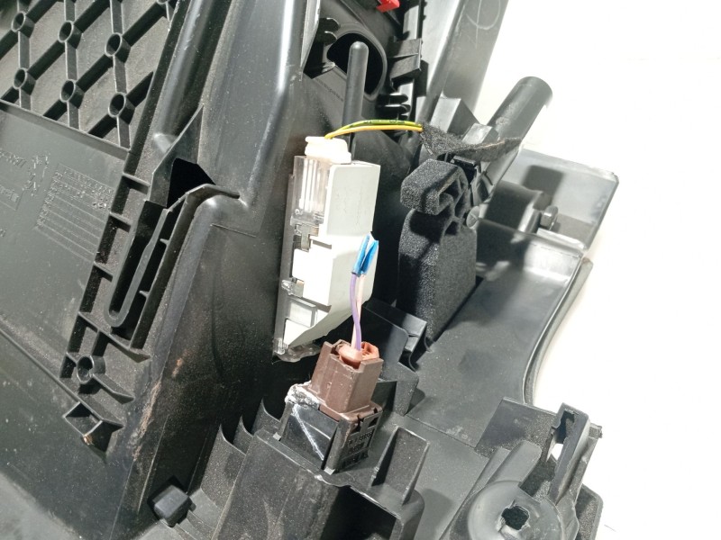 Recambio de guantera para peugeot 508 i (8d_) 1.6 hdi referencia OEM IAM 825281 9686450877 