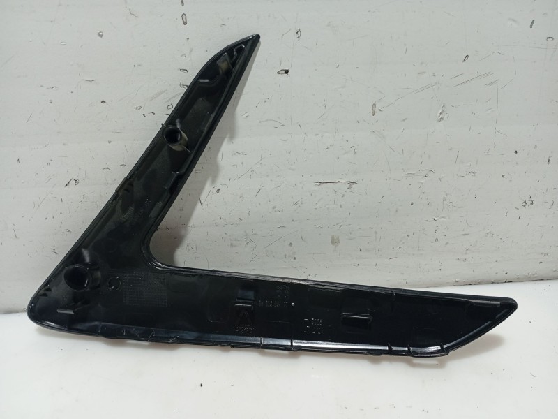 Recambio de moldura para peugeot 508 i (8d_) 1.6 hdi referencia OEM IAM 9686309477 9686309477B 98500080194