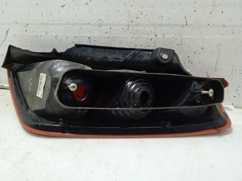 Recambio de piloto trasero izquierdo para fiat punto evo (199_) 1.4 16v referencia OEM IAM 517015890  