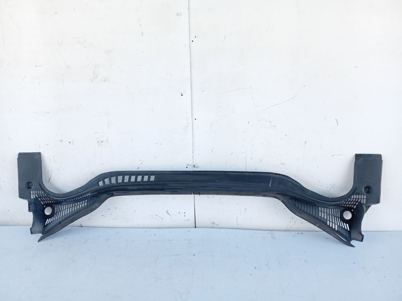 Recambio de moldura para peugeot 508 i (8d_) 1.6 hdi referencia OEM IAM 8108GK  