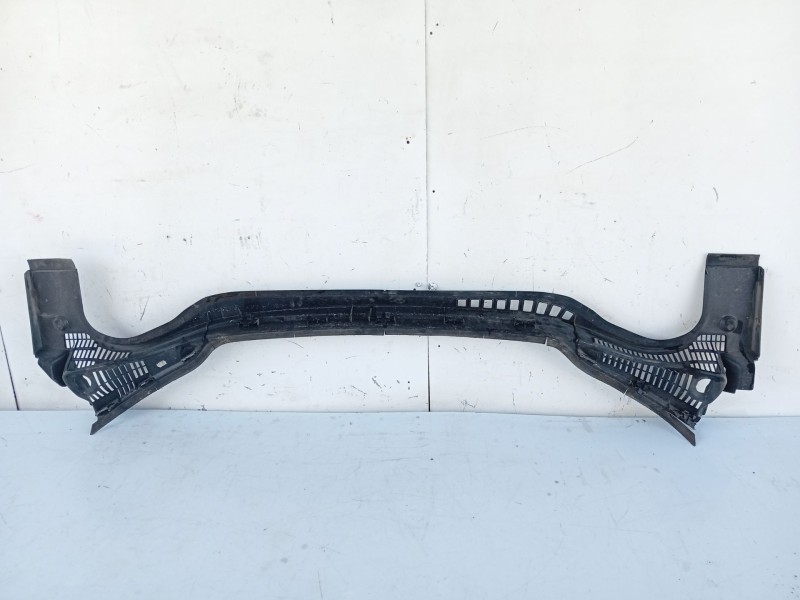 Recambio de moldura para peugeot 508 i (8d_) 1.6 hdi referencia OEM IAM 8108GK  