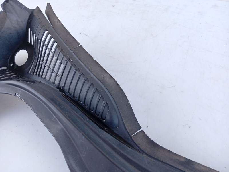 Recambio de moldura para peugeot 508 i (8d_) 1.6 hdi referencia OEM IAM 8108GK  