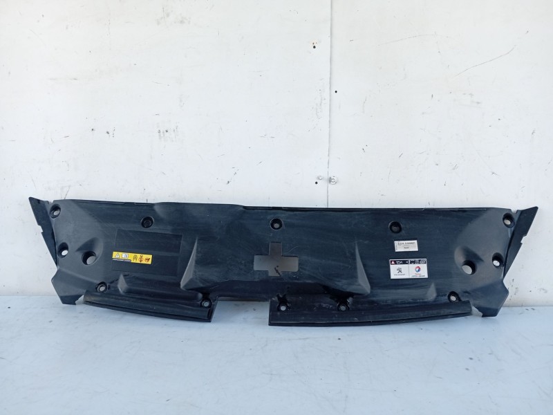 Recambio de moldura para peugeot 508 i (8d_) 1.6 hdi referencia OEM IAM 7416Z8  