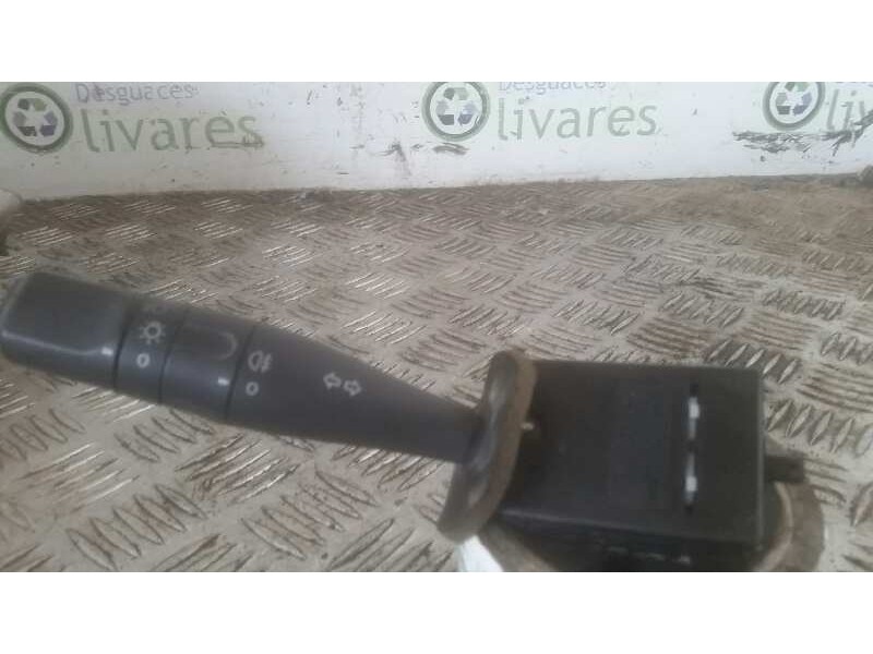 Recambio de mando intermitentes para peugeot 206 berlina e-music   |   01.04 - 12.05 | 2004 - 2005 | 75 cv / 55 kw referencia OE