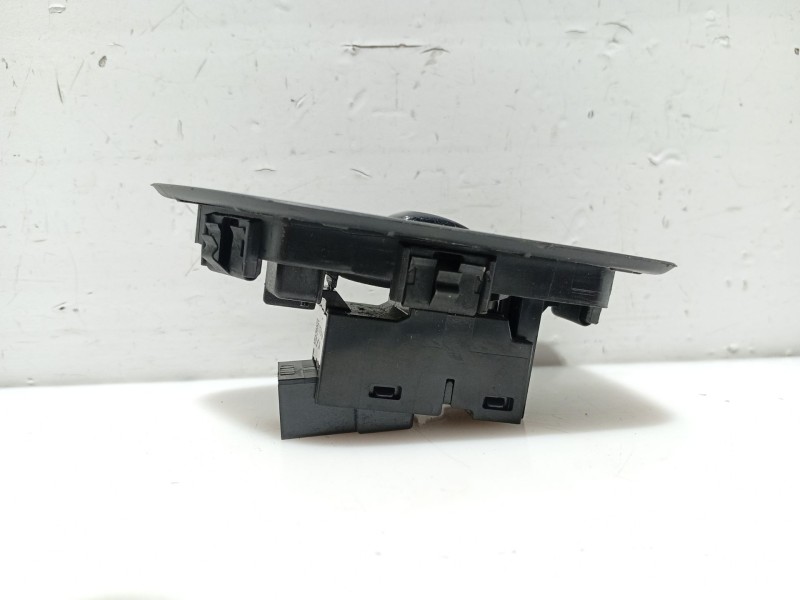 Recambio de mando elevalunas trasero derecho para volvo v90 ii station wagon (235) d4 referencia OEM IAM 31376458  