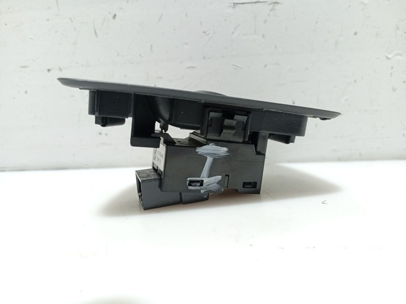 Recambio de mando elevalunas trasero izquierdo para volvo v90 ii station wagon (235) d4 referencia OEM IAM 31376458  