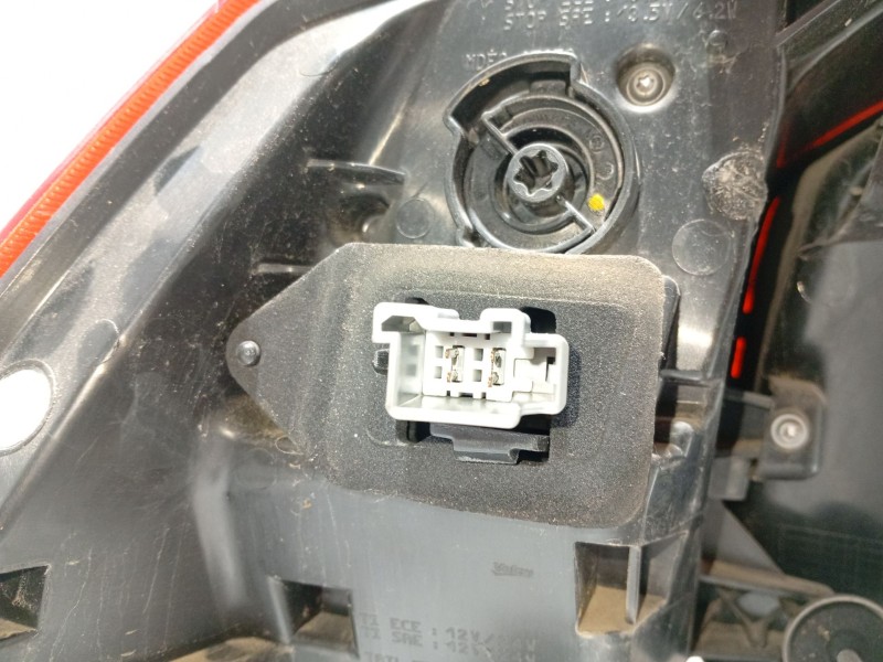 Recambio de piloto trasero derecho para volvo v90 ii station wagon (235) d4 referencia OEM IAM 32293875  