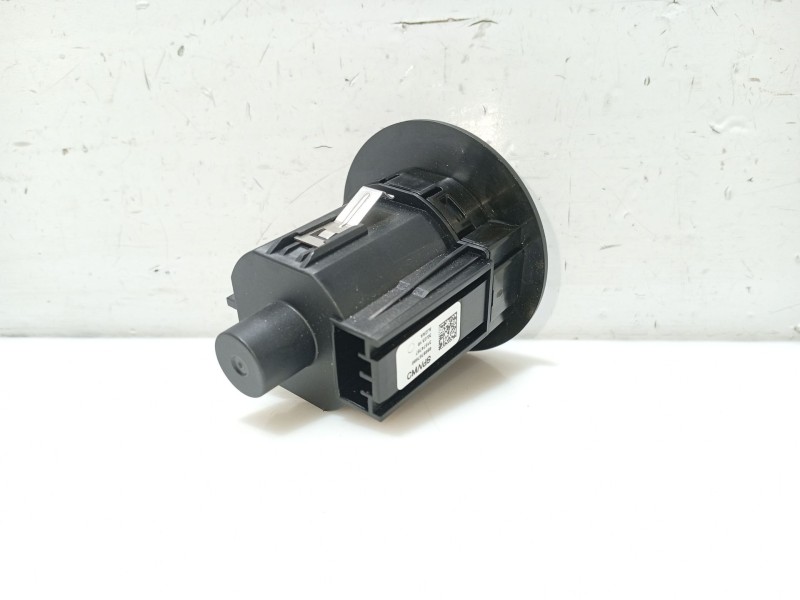 Recambio de interruptor para volvo v90 ii station wagon (235) d4 referencia OEM IAM 31674767  8888767986