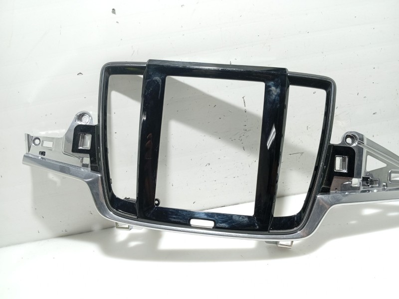 Recambio de moldura para volvo v90 ii station wagon (235) d4 referencia OEM IAM 32219361 31403974 
