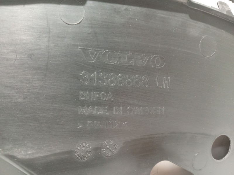 Recambio de moldura para volvo v90 ii station wagon (235) d4 referencia OEM IAM 31386868  