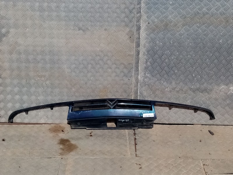 Recambio de rejilla delantera para citroën xantia berlina referencia OEM IAM   