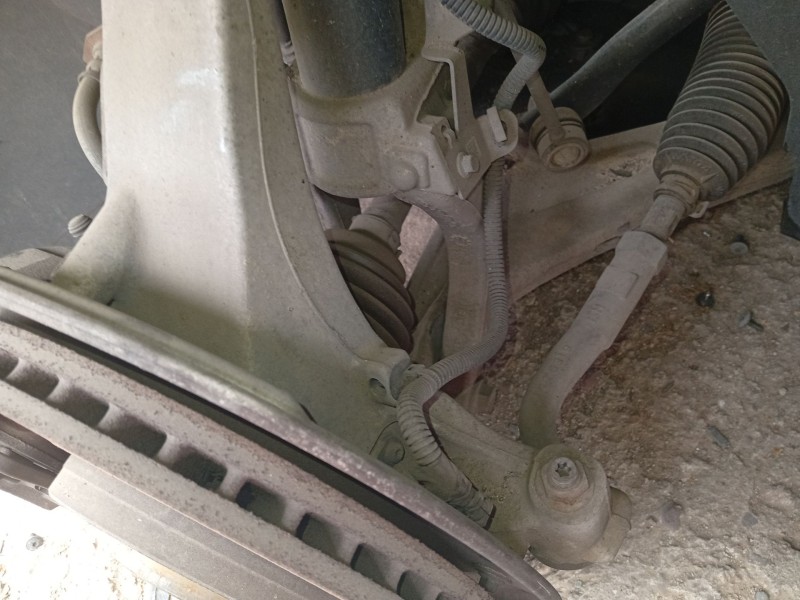 Recambio de mangueta delantera izquierda para volvo v90 ii station wagon (235) d4 referencia OEM IAM 31682225  