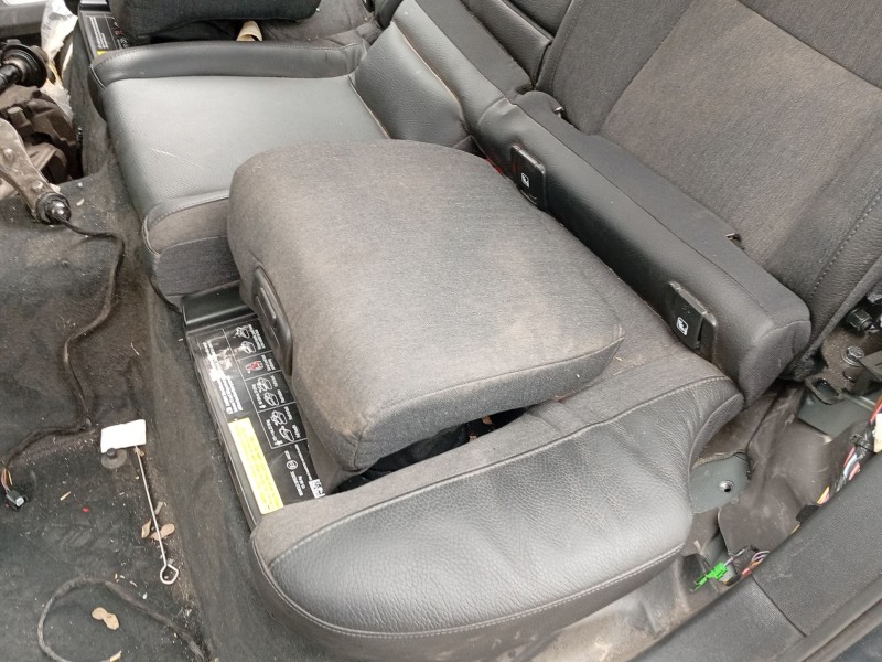 Recambio de asientos traseros para volvo v90 ii station wagon (235) d4 referencia OEM IAM AT6074  