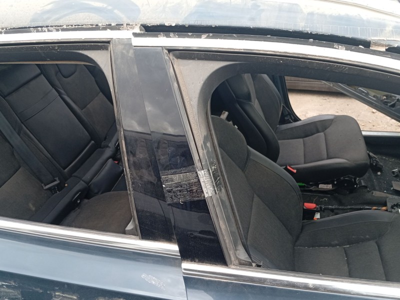 Recambio de puerta delantera derecha para volvo v90 ii station wagon (235) d4 referencia OEM IAM 32228624  