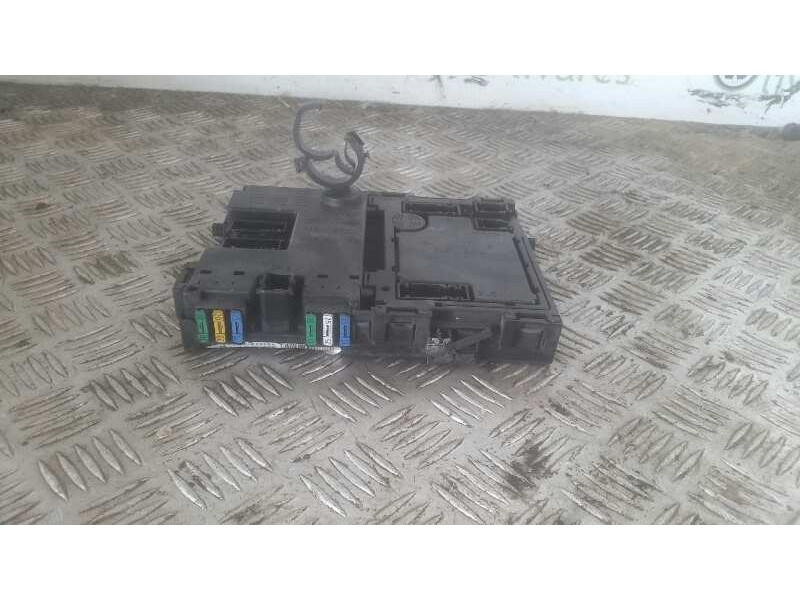 Recambio de caja reles / fusibles para peugeot 206 berlina e-music   |   01.04 - 12.05 | 2004 - 2005 | 75 cv / 55 kw referencia 