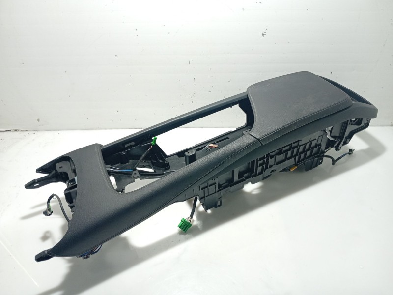 Recambio de consola central para volvo v90 ii station wagon (235) d4 referencia OEM IAM 31694315 31389613 