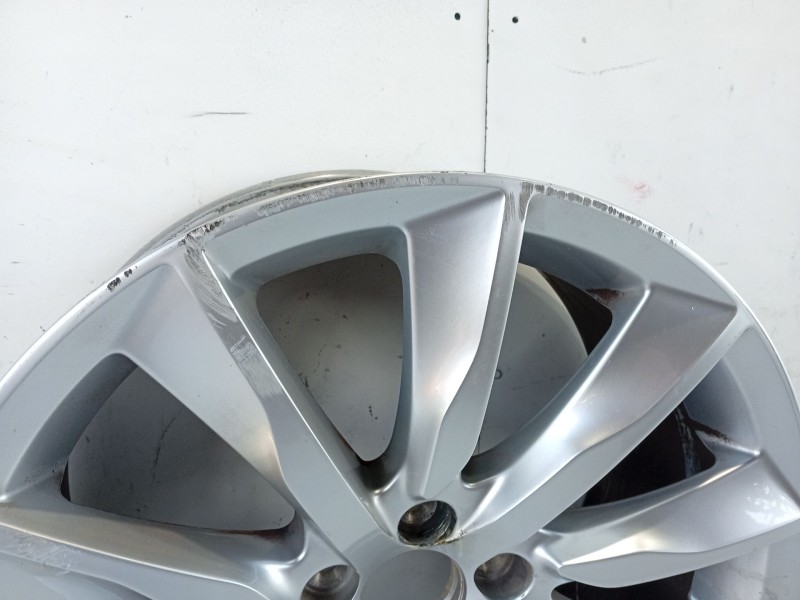 Recambio de llanta para volvo v90 ii station wagon (235) d4 referencia OEM IAM 31362840  