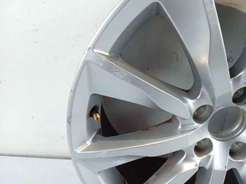 Recambio de llanta para volvo v90 ii station wagon (235) d4 referencia OEM IAM 31362840  