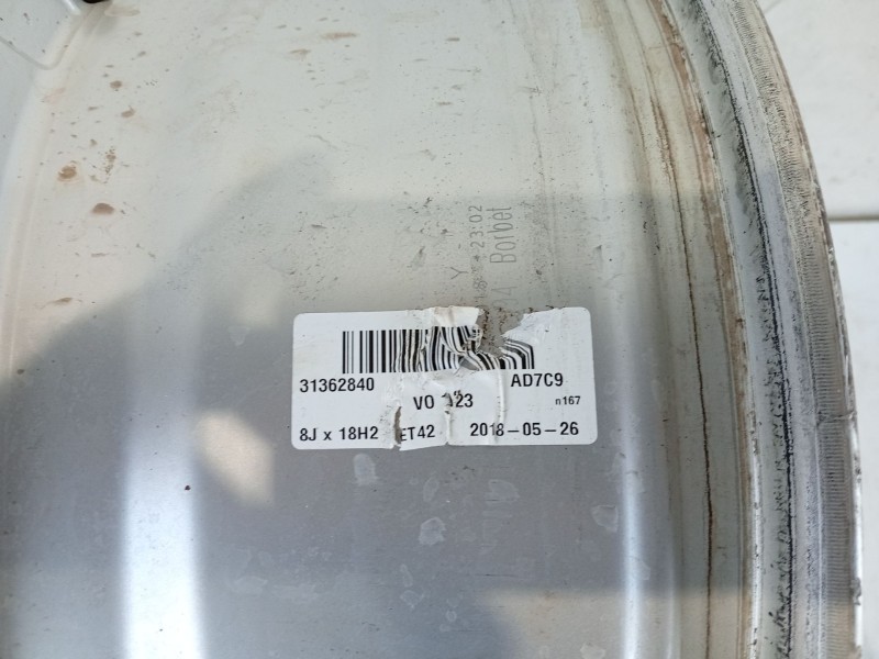 Recambio de llanta para volvo v90 ii station wagon (235) d4 referencia OEM IAM 31362840  