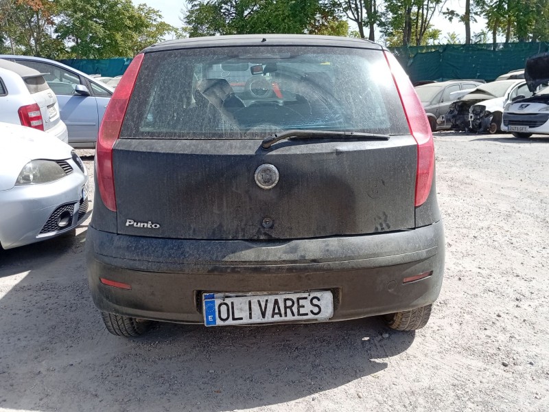 fiat punto (188_) del año 2004