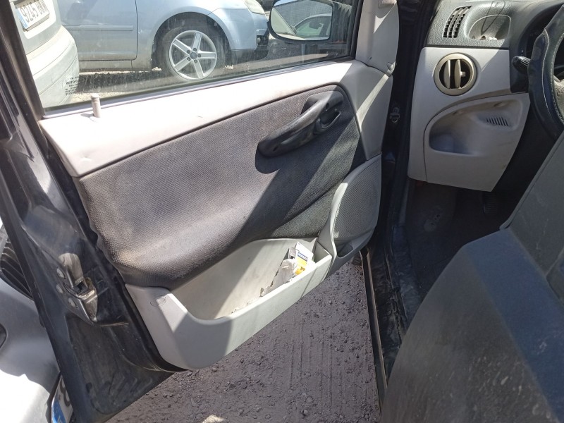 fiat punto (188_) del año 2004