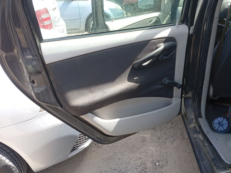 fiat punto (188_) del año 2004