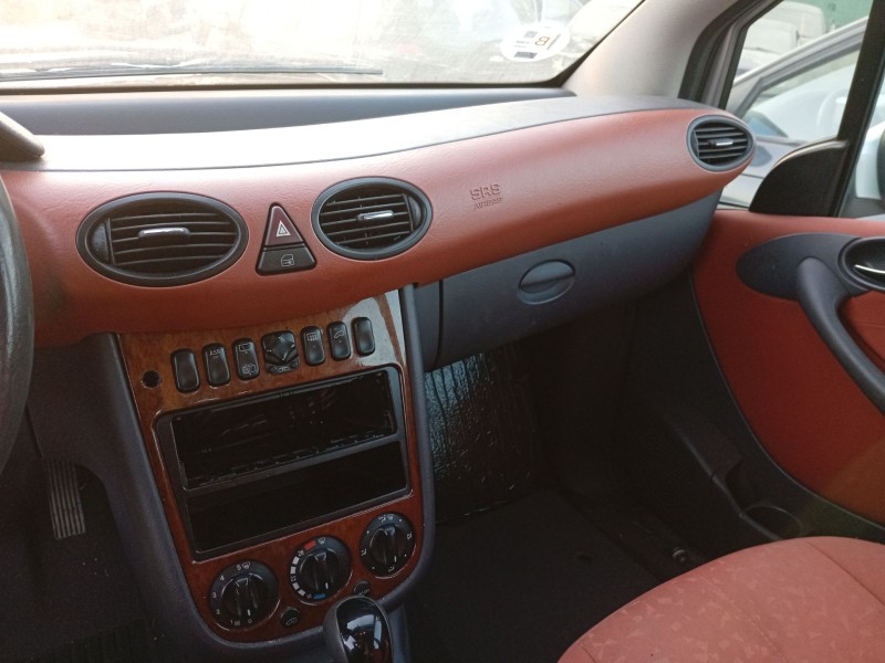 mercedes-benz clase a (w168) del año 2002