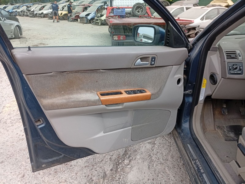 volvo v50 (545) del año 2005