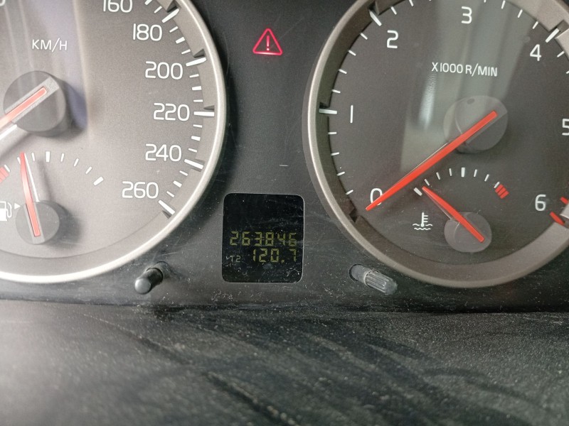 volvo v50 (545) del año 2005