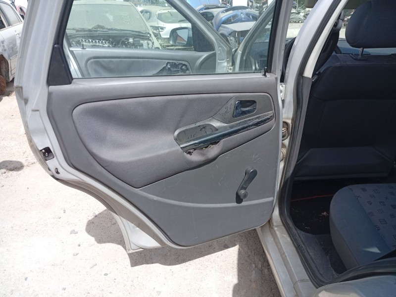 seat ibiza ii (6k1) del año 2000