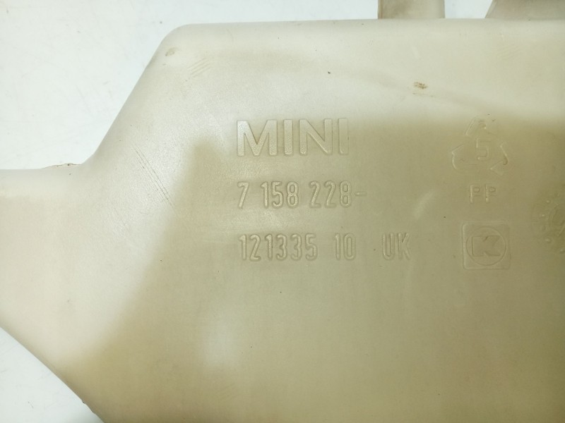 Recambio de deposito limpia para mini mini (r50, r53) one referencia OEM IAM 61667158230 7158228 715822812133510