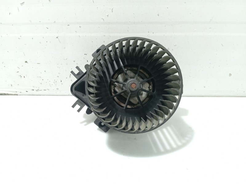 Recambio de ventilador calefaccion para mini mini (r50, r53) one referencia OEM IAM 67326935371 CBW75022AS 87711