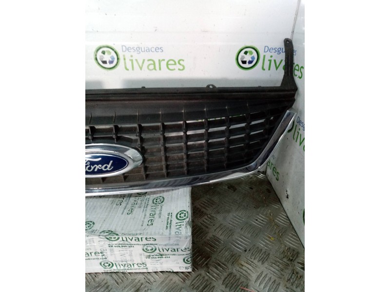 Recambio de rejilla delantera para  referencia OEM IAM 7S718200A  