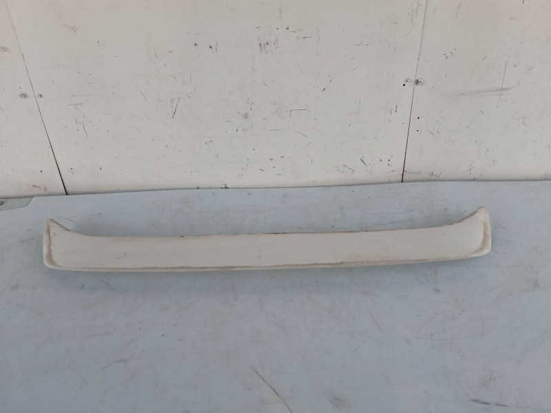 Recambio de aleron trasero para seat cordoba vario (6k5) 1.9 sdi referencia OEM IAM 6K5827933 6K5827933B 