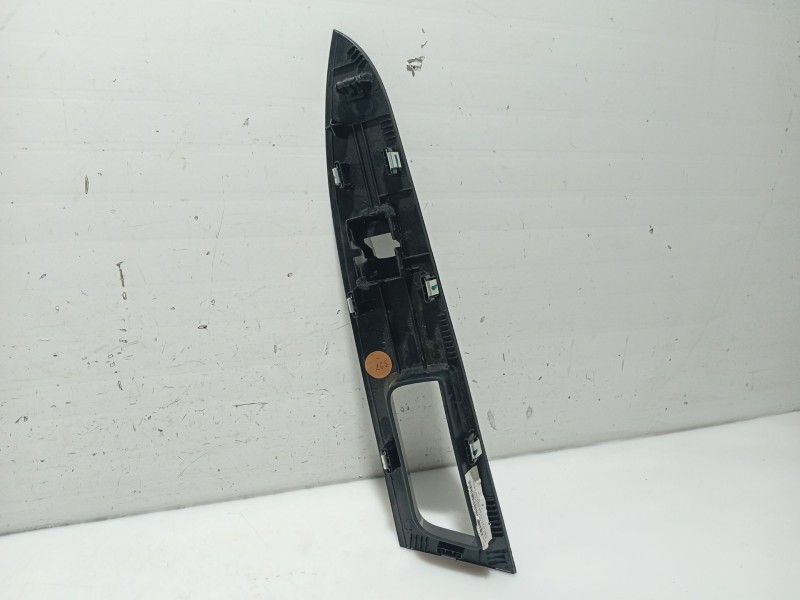 Recambio de moldura para ford mondeo v hatchback (ce) 2.0 tdci referencia OEM IAM DS7314A563J  