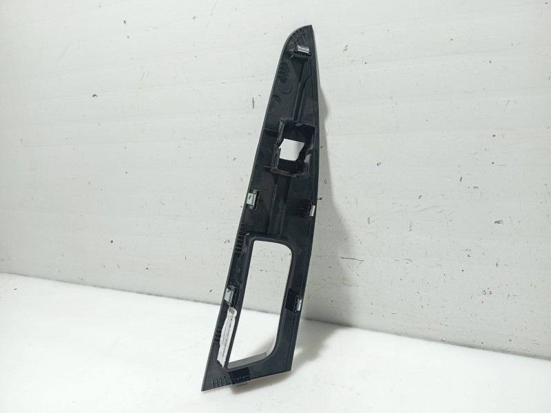 Recambio de moldura para ford mondeo v hatchback (ce) 2.0 tdci referencia OEM IAM DS7314A568B  