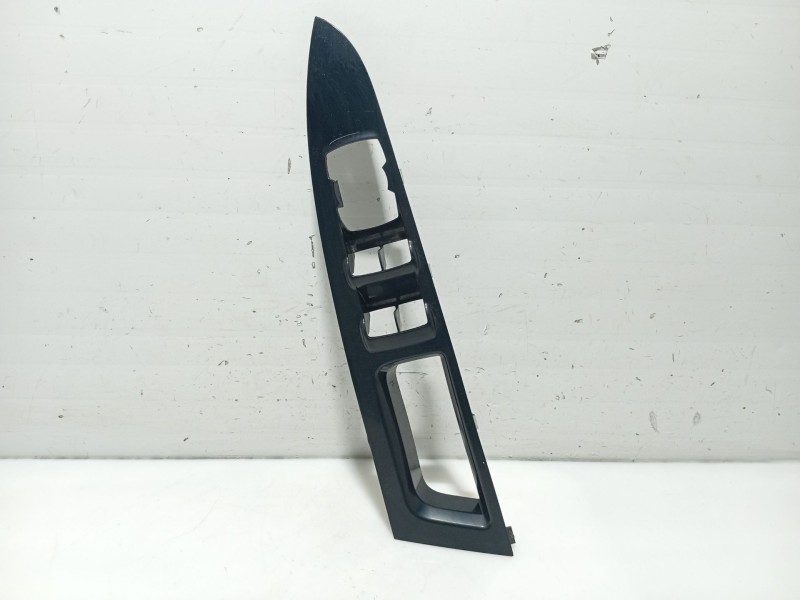 Recambio de moldura para ford mondeo v hatchback (ce) 2.0 tdci referencia OEM IAM DS7314A564H  