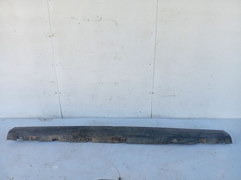 Recambio de faldon lateral para citroën c5 berlina exclusive referencia OEM IAM 7009N8  