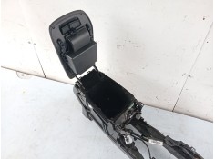 Recambio de consola central para ford mondeo v hatchback (ce) 2.0 tdci referencia OEM IAM 2045175 ES73F043B04A  2