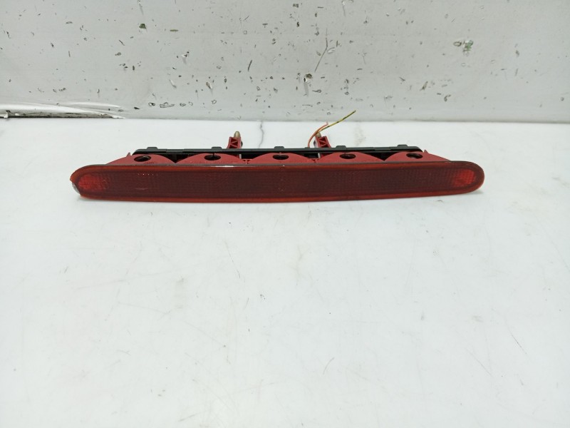 Recambio de piloto central de freno para citroën xsara (n1) 2.0 hdi 90 referencia OEM IAM 6350A6  