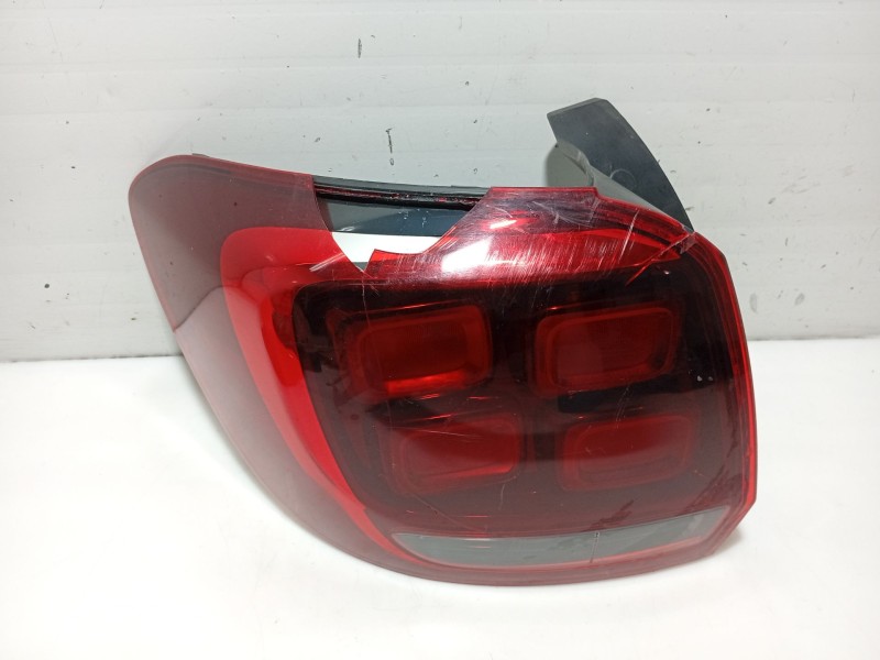 Recambio de piloto trasero izquierdo para dacia sandero ii 1.5 dci referencia OEM IAM 265550577R 265554938R 