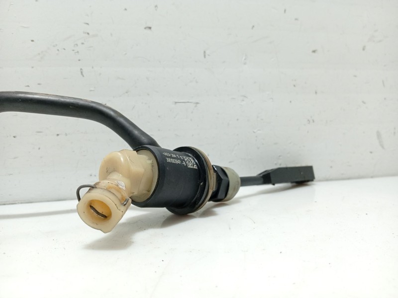 Recambio de bomba embrague para dacia sandero ii 1.5 dci referencia OEM IAM 306104118R 306100394R 