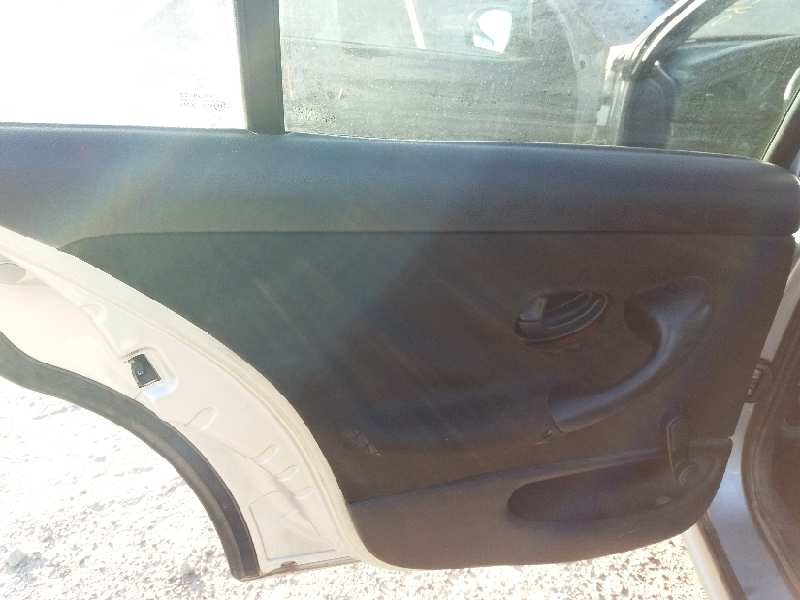 peugeot 406 berlina (s1/s2) 1.8 16v cat   |   0.95 - ... | 1995 | 116 cv / 85 kw del año 1995